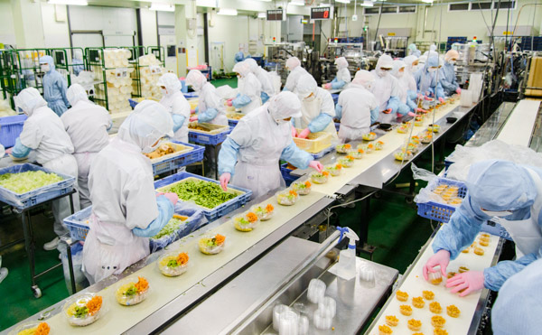 Con gái đi Nhật đơn hàng chế biến thực phẩm Nhật Bản