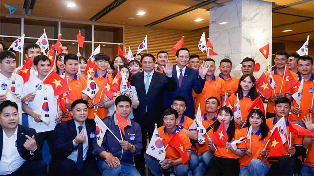 Người có bằng đại học đi xuất khẩu lao động đang “định nghĩa lại” con đường phát triển