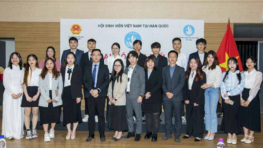 Kết nối với cộng đồng du học sinh