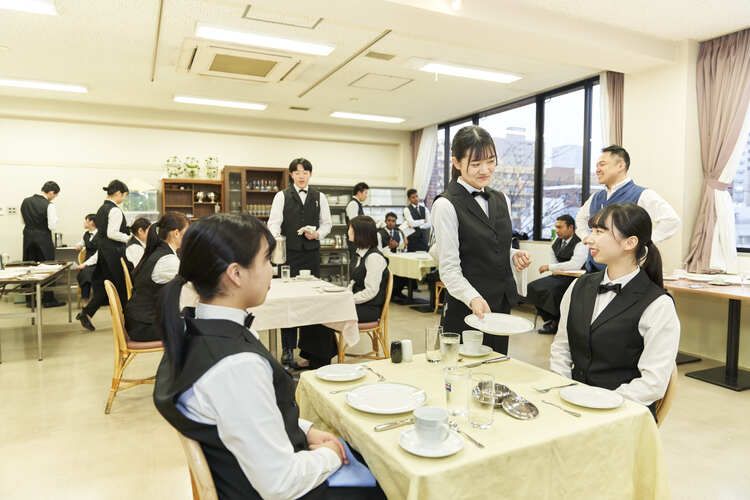 Cơ hội việc làm tại Tokyo ngành dịch vụ 