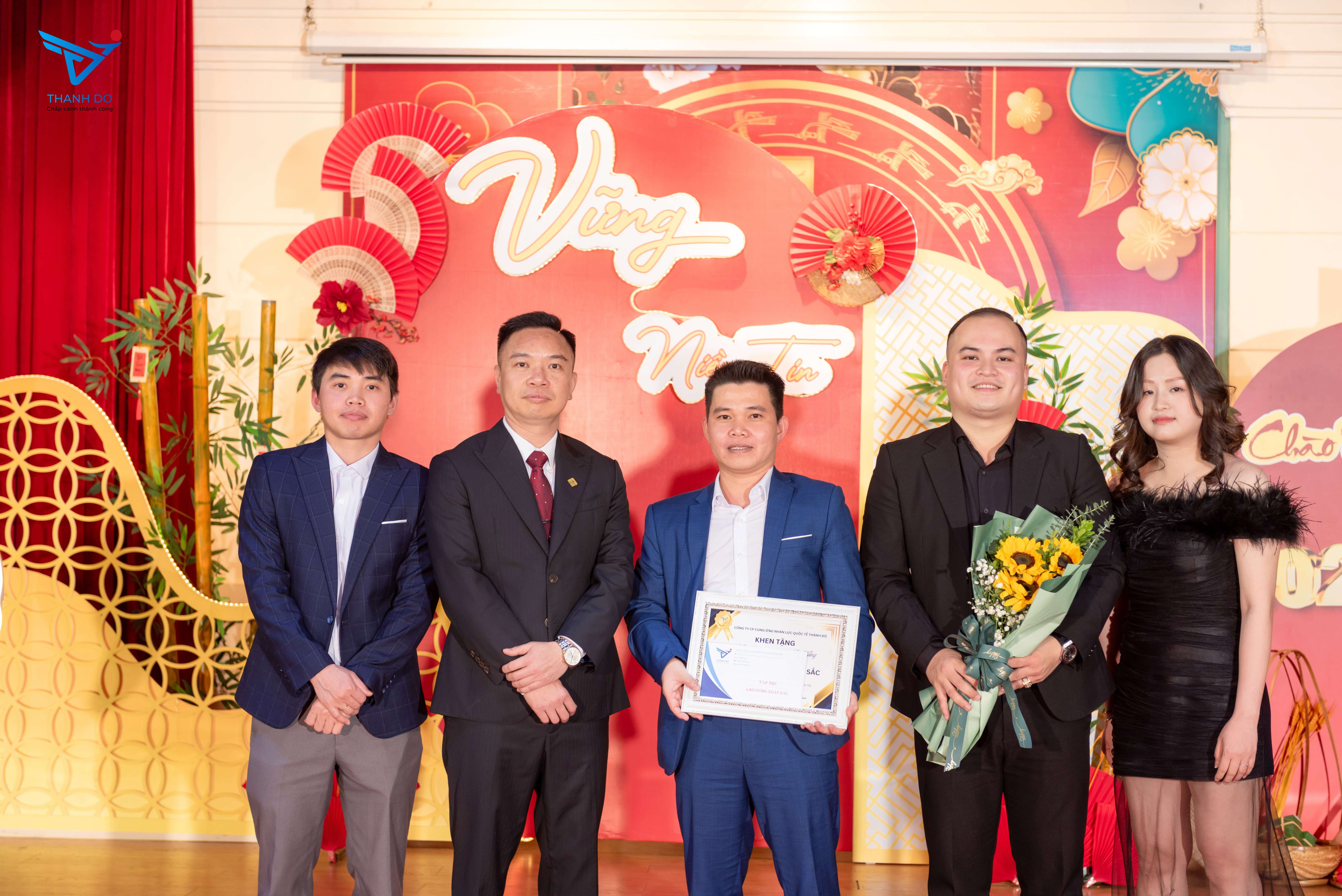 Thành Đô IES tổ chức Lễ tổng kết cuối năm 2024 và chào đón năm mới Ất Tỵ 2025