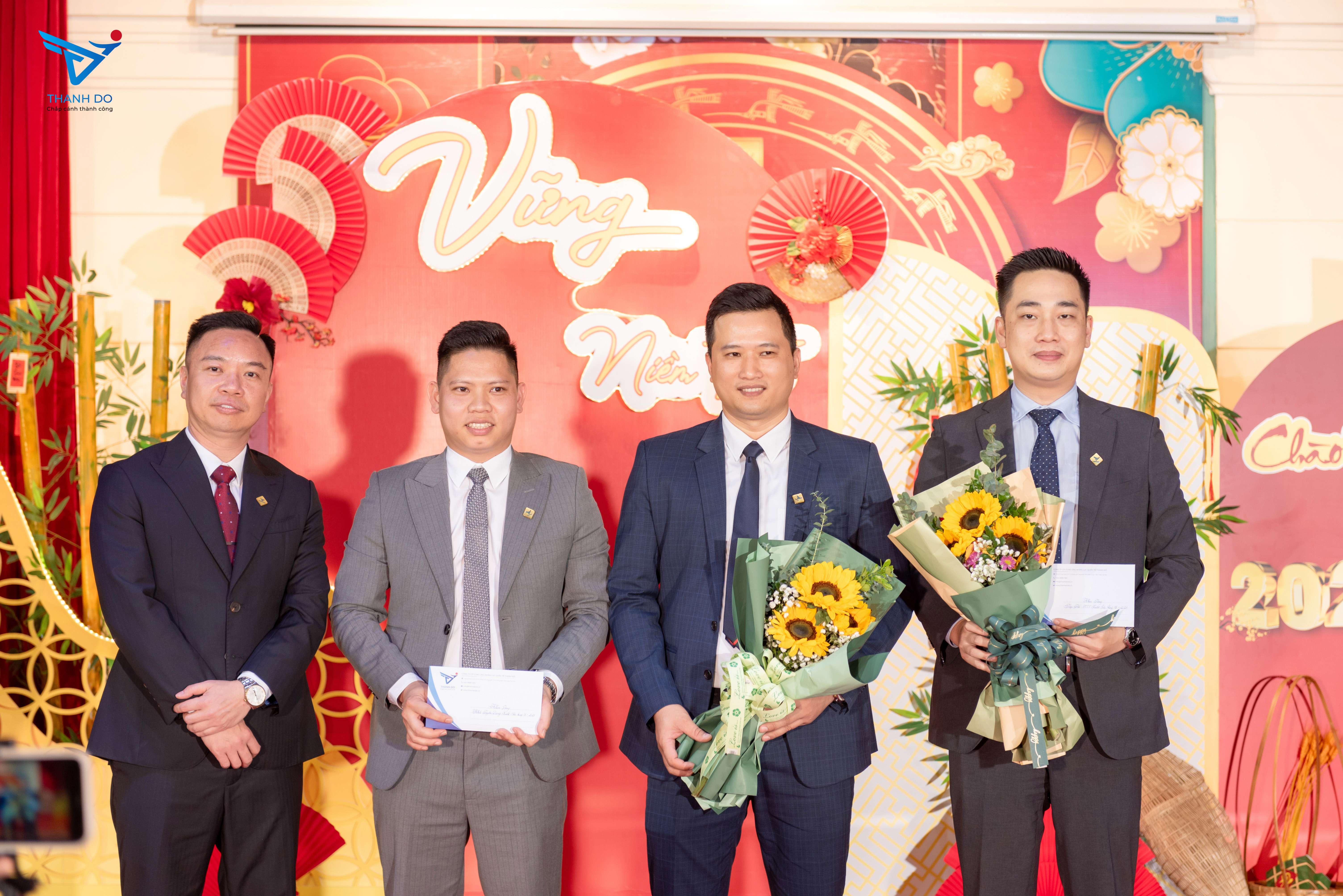 Thành Đô IES tổ chức Lễ tổng kết cuối năm 2024 và chào đón năm mới Ất Tỵ 2025