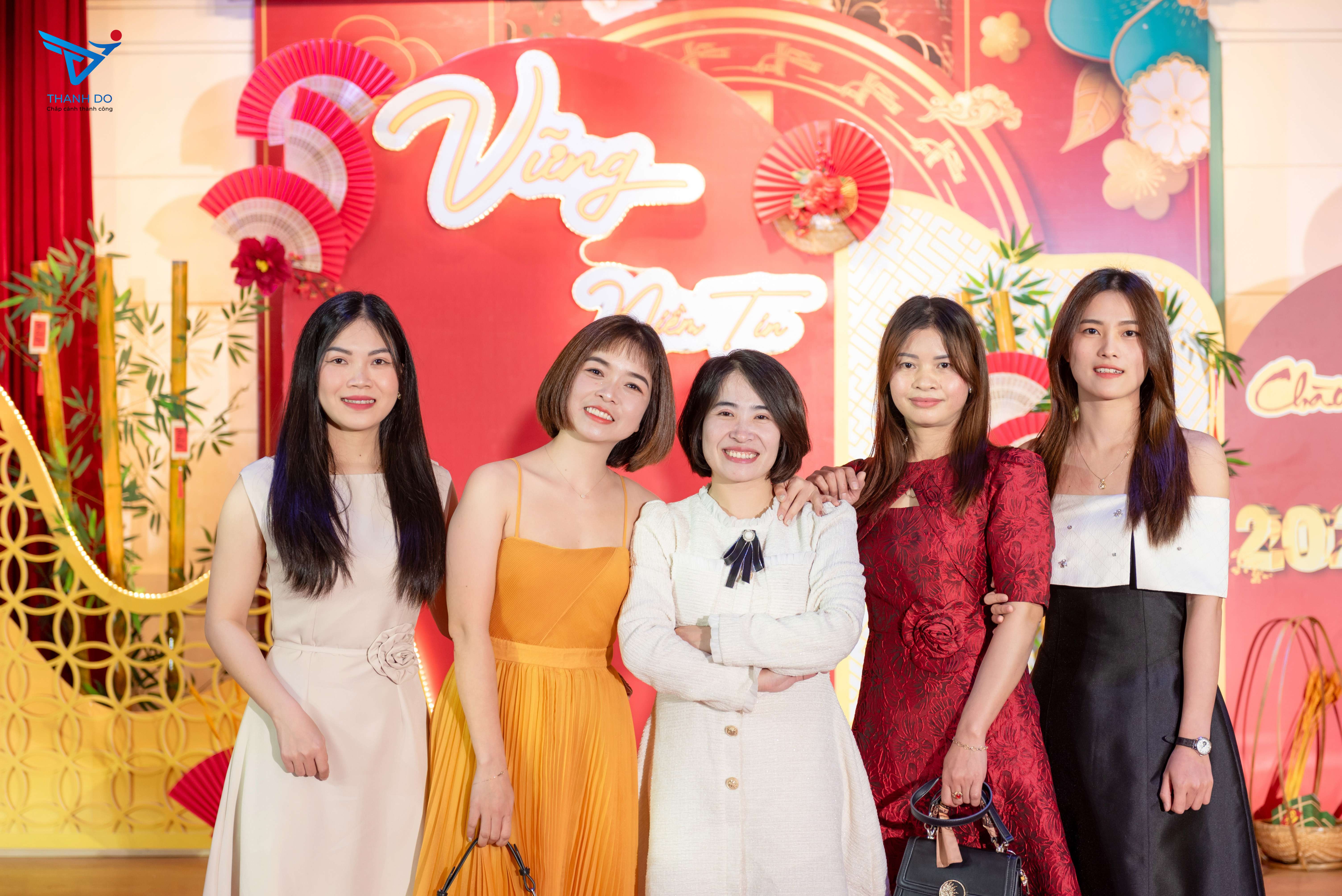 Thành Đô IES tổ chức Lễ tổng kết cuối năm 2024 và chào đón năm mới Ất Tỵ 2025